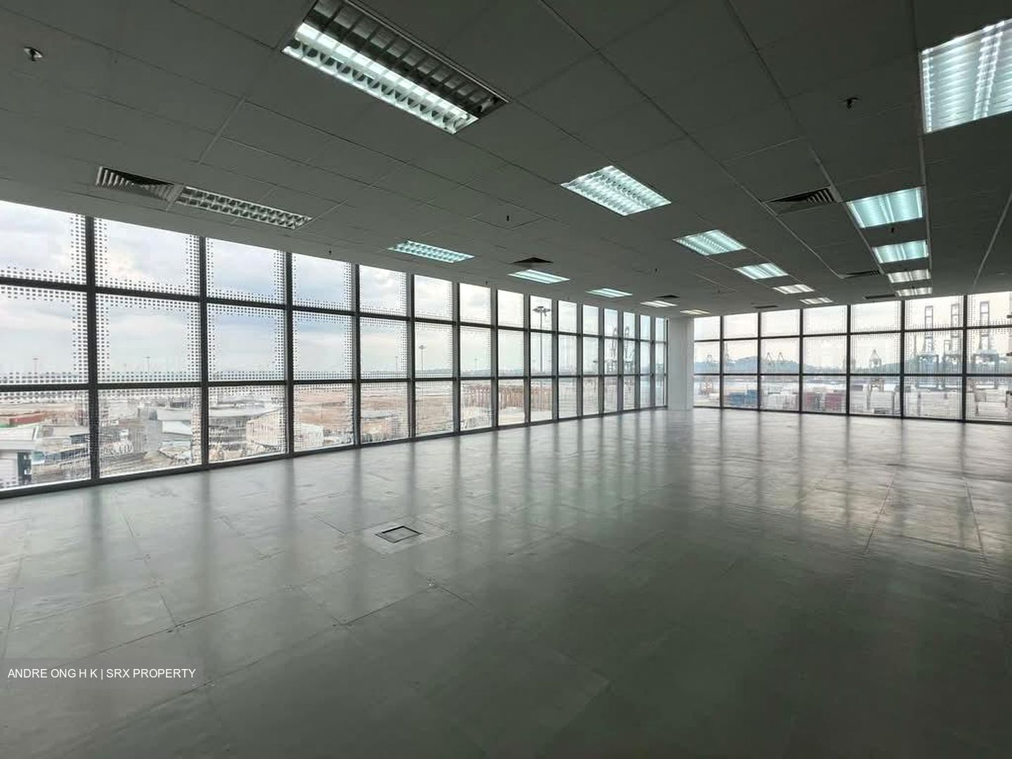 Lippo Centre (D2), Office #558396841